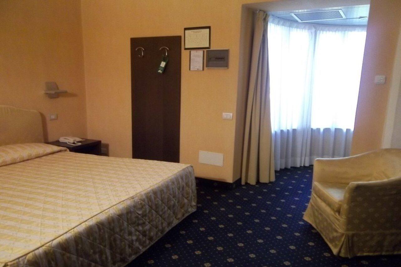 Albergo Della Torre Dal 1891 Trescore Balneario Εξωτερικό φωτογραφία