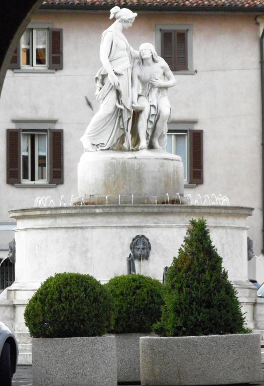 Albergo Della Torre Dal 1891 Trescore Balneario Εξωτερικό φωτογραφία